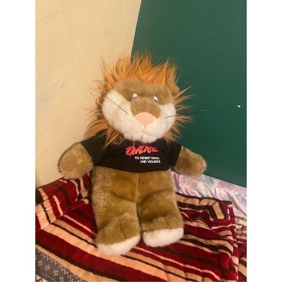 20 inch plush Daren Lion D.A.R.E Dare to Resist Drugs And Violence Vintage Stuff - Picture 7 of 8